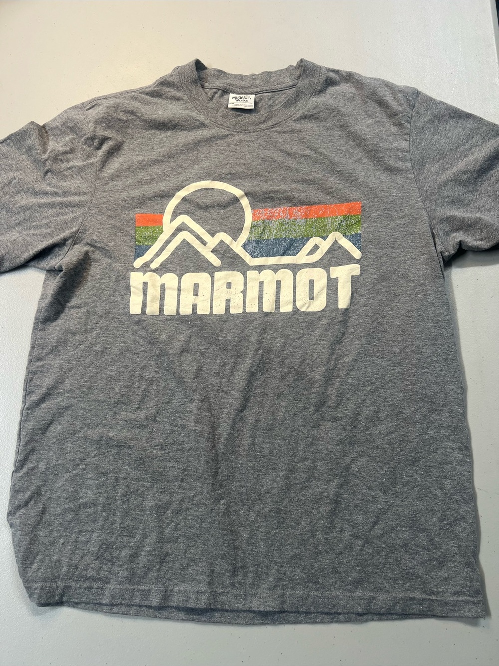 Marmot Mountain Works Gray Graphic T-Shirt Men’s Medium Outdoor Logo Tee